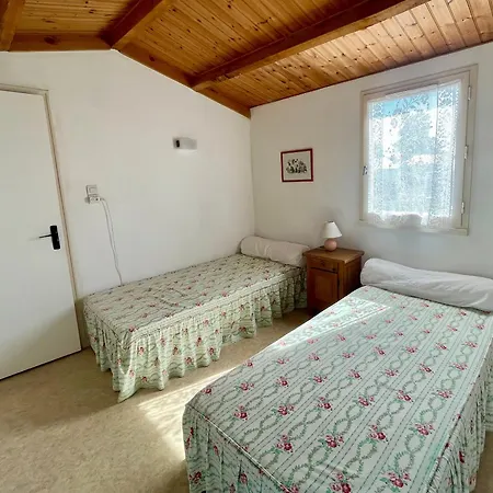 別荘 Maison T3 Avec Piscine Chauffee, Tennis, Proche Et Commerces - Fr-1-231-302 *